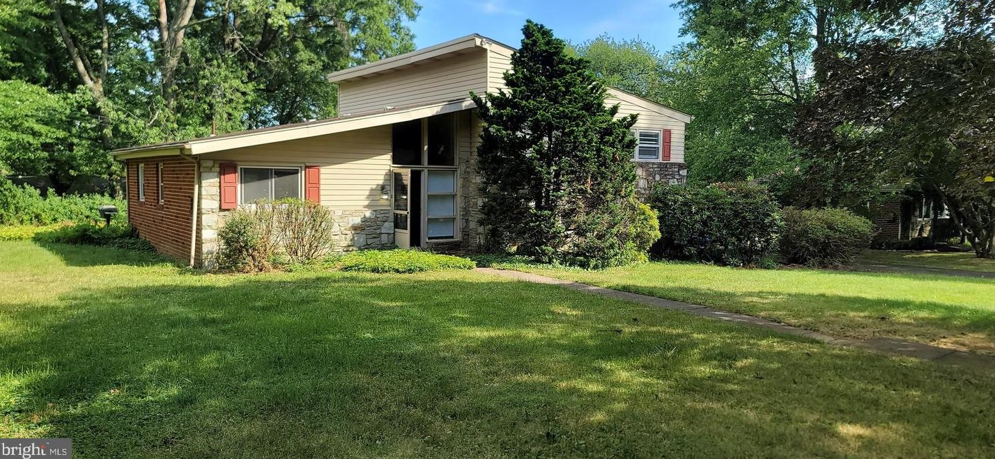 1921 Washington Ln, Meadowbrook, PA 19046