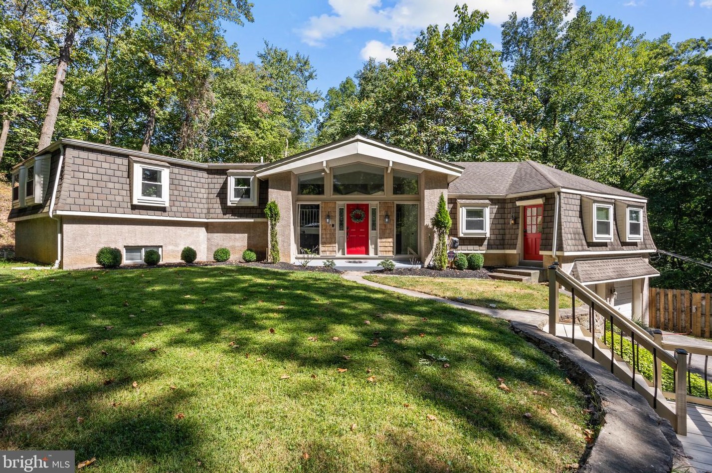 138 Gypsy Ln, Norristown, PA 19406-3721