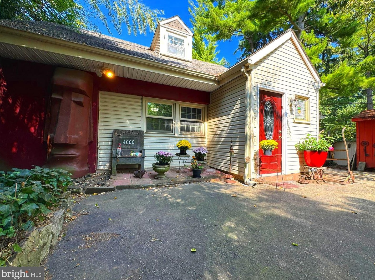 4000 N Warner Rd, Miquon, PA 19444
