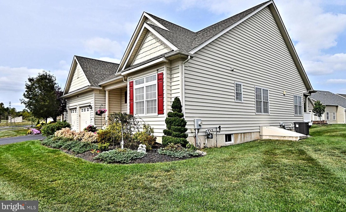 103 Bay Hill Dr, North Wales, PA 19454