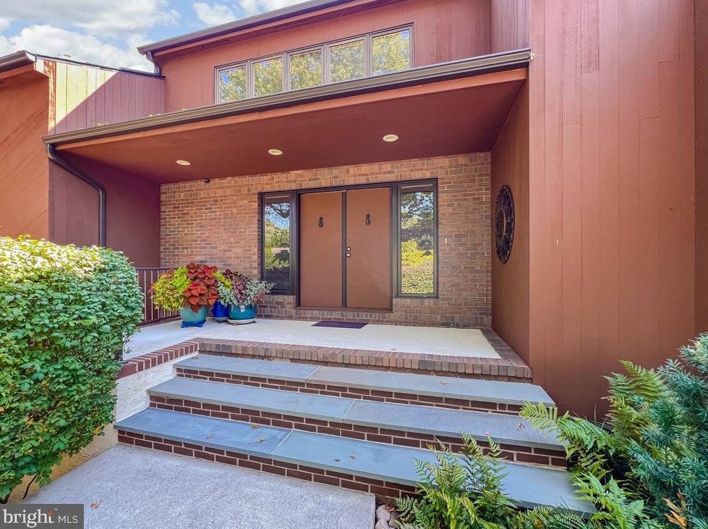 108 Old Oak Tree Rd, Lansdale, PA 19446