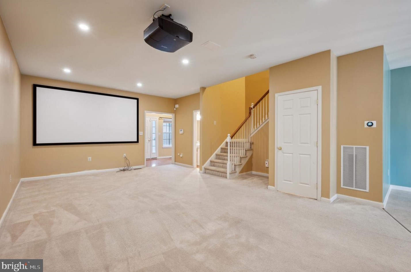129 Fairway Ln, Norristown, PA 19403