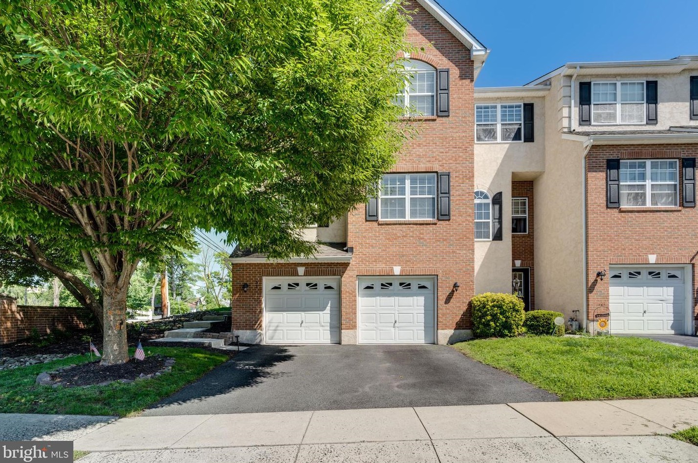 53 Stone Hill Dr, Pottstown, PA 19464-5296