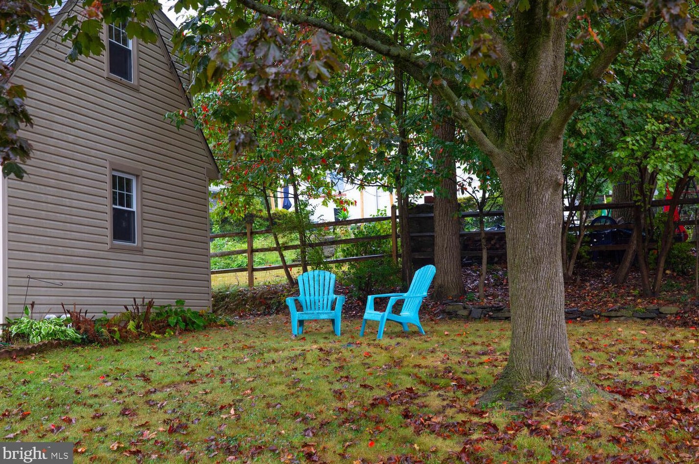 303 Monroe Ave, Ardsley, PA 19038