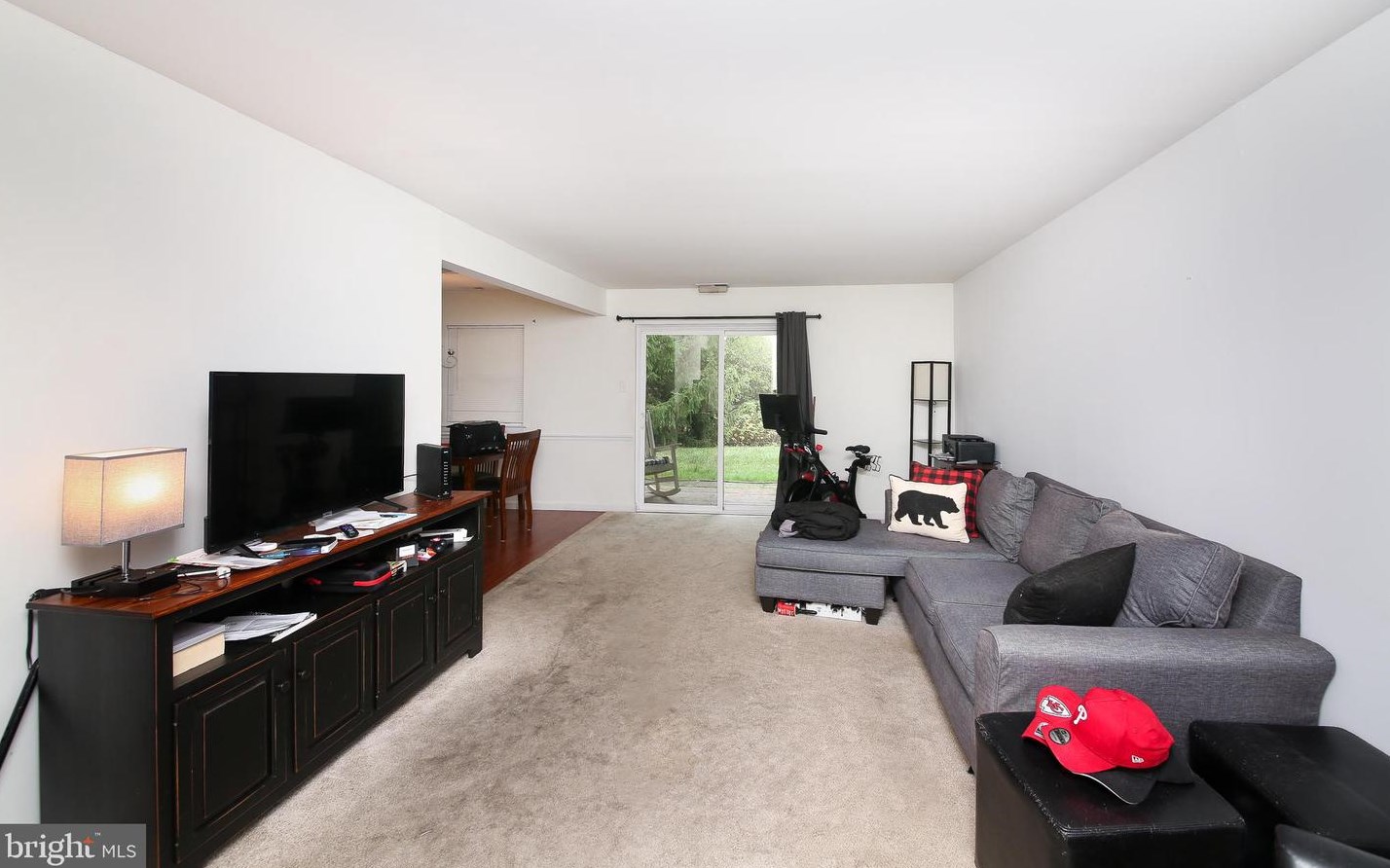 111 Shannon Dr, North Wales, PA 19454