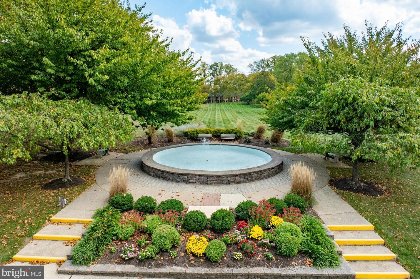168 Albemarle Dr, Blue Bell, PA 19422
