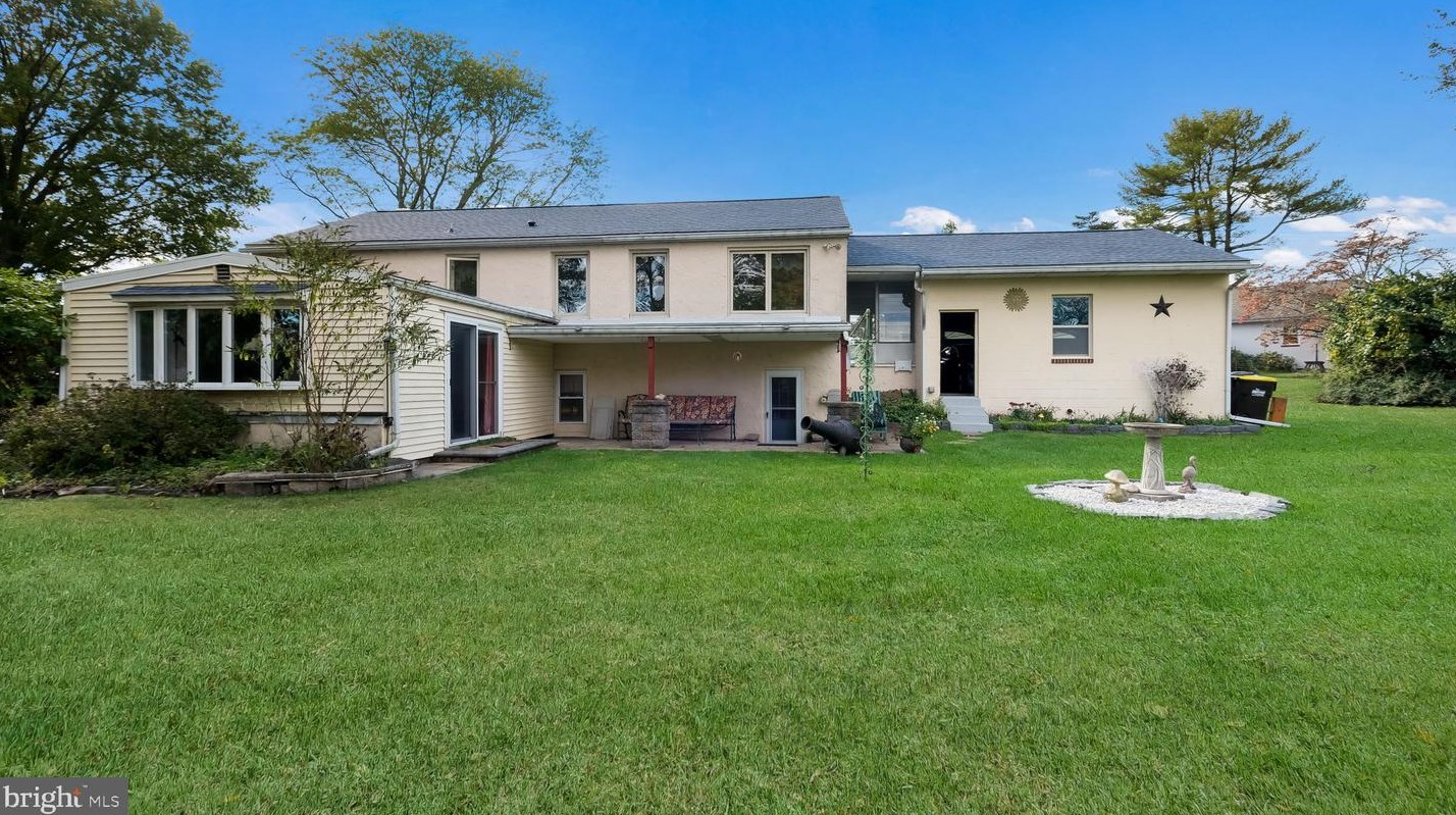 2951 Artmar Rd, Norristown, PA 19403