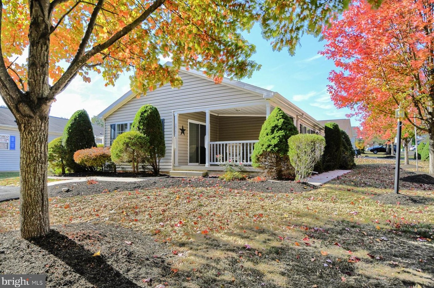 3017 Inkberry Cir, North Wales PA 19454-4440 exterior