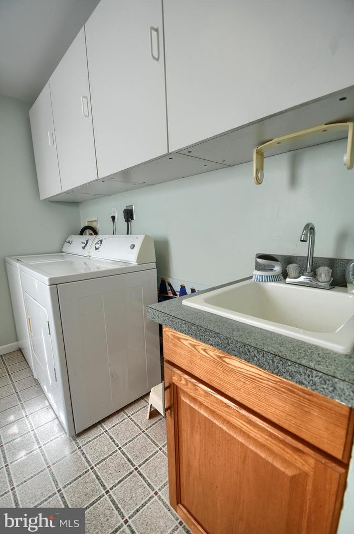 3017 Inkberry Cir, North Wales PA 19454-4440 exterior