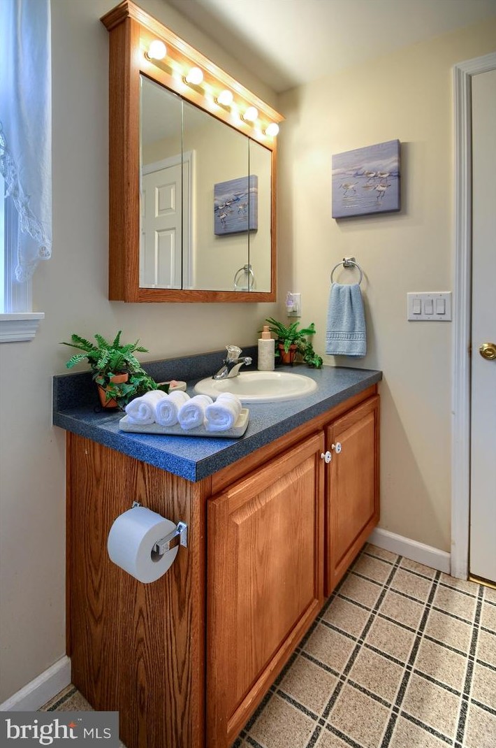 3017 Inkberry Cir, North Wales PA 19454-4440 exterior