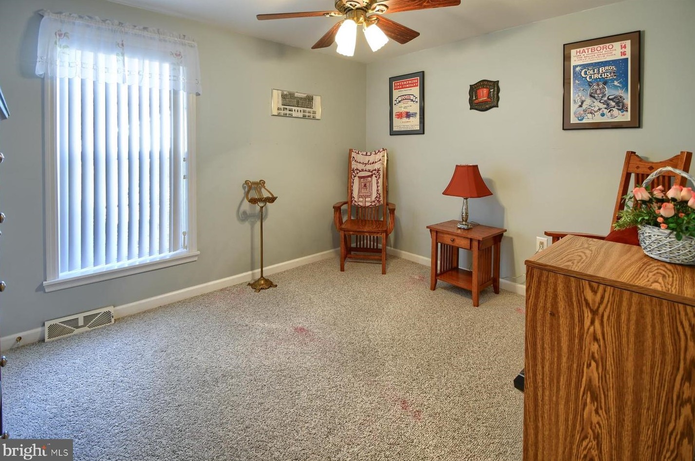 3017 Inkberry Cir, North Wales PA 19454-4440 exterior