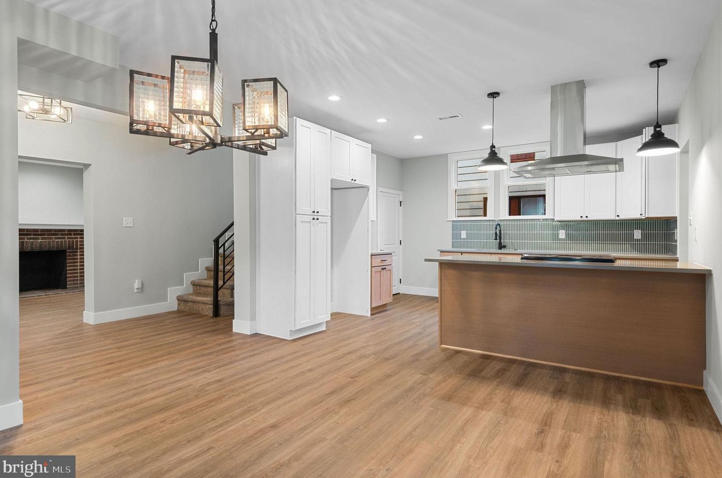 281 Bickley Rd, Ardsley, PA 19038