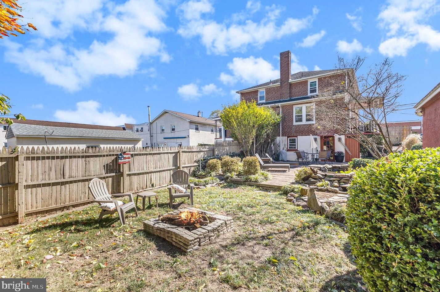 333 Hurst St, Norristown, PA 19405