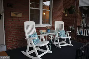 409 N York St, Pottstown, PA 19464 - Photo 2