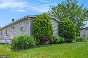 56 Neshaminy Falls Cir, North Wales, PA 19454 - Photo 4