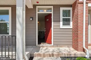 1854 Arbor Pl Dr, Norristown, PA 19401 - Photo 4