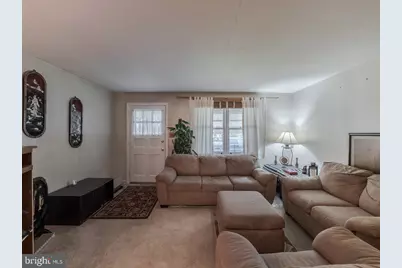 909 Noble Street, Norristown, PA 19401 - Photo 10