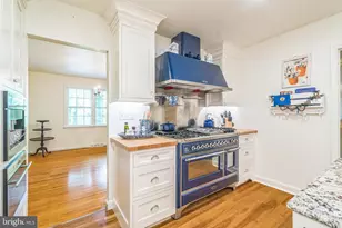 355 Arden, Gulph Mills, PA 19428 - Photo 8