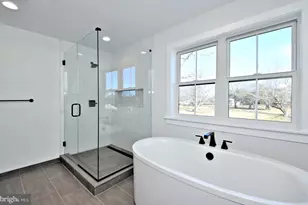 000 Lenape Dr, Lansdale, PA 19446 - Photo 8