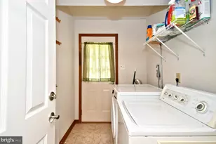 102 Gwynmont Dr, North Wales, PA 19454 - Photo 36