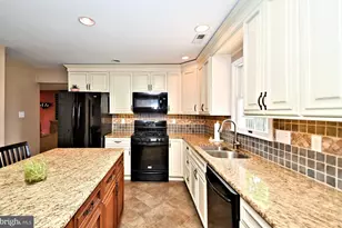 102 Gwynmont Dr, North Wales, PA 19454 - Photo 18