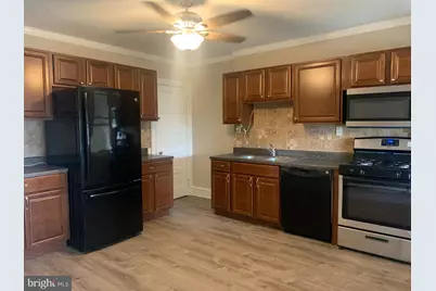 73 W 5th Street, Bridgeport, PA 19405 - Photo 6