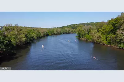 953 Riverplace Drive, Conshohocken, PA 19428 - Photo 2