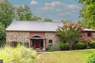 18 Pheasant Rd, Norristown, PA 19403 - Photo 2