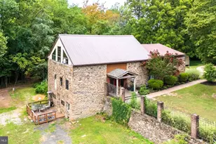 18 Pheasant Rd, Norristown, PA 19403 - Photo 8