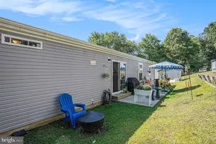 906 Lakeview Dr, Green Lane, PA 18054 - Photo 30