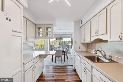 1001 City Avenue #W-811, Wynnewood, PA 19096 - Photo 10