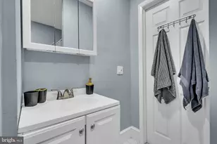 905 W Marshall St, Norristown, PA 19401 - Photo 56