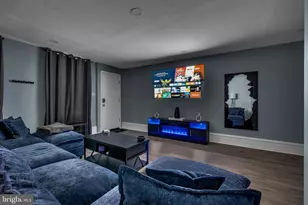 905 W Marshall St, Norristown, PA 19401 - Photo 40