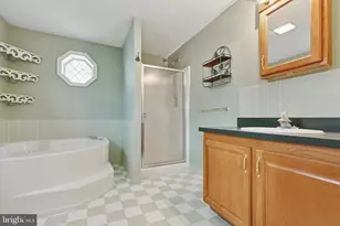 2022 Longwood Pl, North Wales, PA 19454 - Photo 16