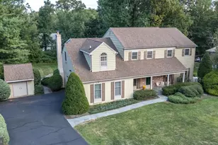 1423 Southwind Way, Dresher, PA 19025 - Photo 2