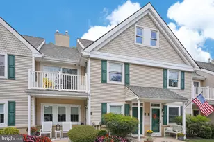 9 Comly Ct, Flourtown, PA 19031 - Photo 2