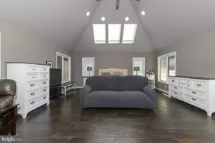 2100 Fox Hollow Ln, East Greenville, PA 18041 - Photo 32