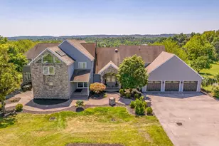 2100 Fox Hollow Ln, East Greenville, PA 18041 - Photo 2