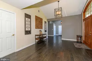 2100 Fox Hollow Ln, East Greenville, PA 18041 - Photo 6