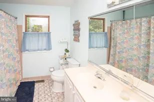 1107 Jarvis Ln, Lansdale, PA 19446 - Photo 16