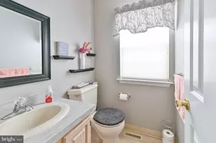 551 Upland St, Pottstown, PA 19464 - Photo 8