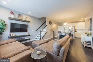 605 Lakeview Ct, King of Prussia, PA 19406 - Photo 4