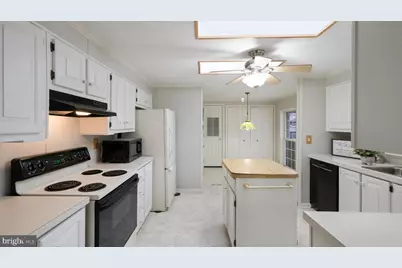 10 Bentwood Ct W, Harleysville, PA 19438 - Photo 10