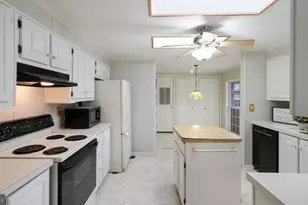 10 Bentwood Ct W, Harleysville, PA 19438 - Photo 10