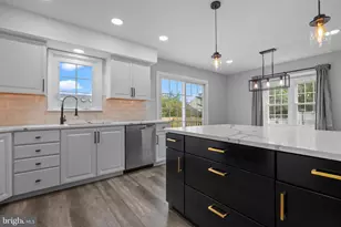 548 Susan Dr, King of Prussia, PA 19406 - Photo 10