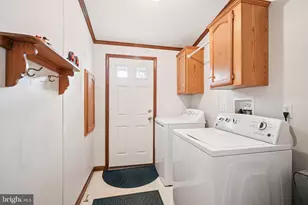 1099 J F K Dr, North Wales, PA 19454 - Photo 36