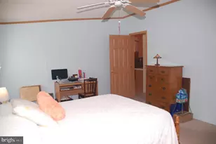 447 Manor House Ln, Souderton, PA 18964 - Photo 16