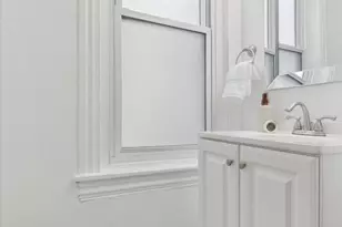 29 W 2nd St, Bridgeport, PA 19405 - Photo 8