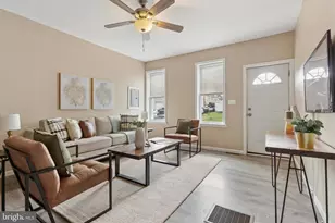 29 W 2nd St, Bridgeport, PA 19405 - Photo 4