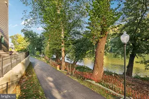 952 Riverplace Dr, Conshohocken, PA 19428 - Photo 48